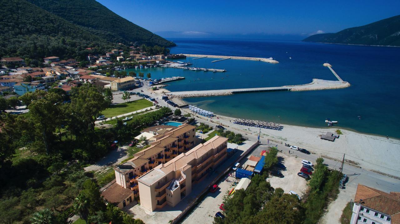 Akroyiali Resort Vasiliki  Ngoại thất bức ảnh
